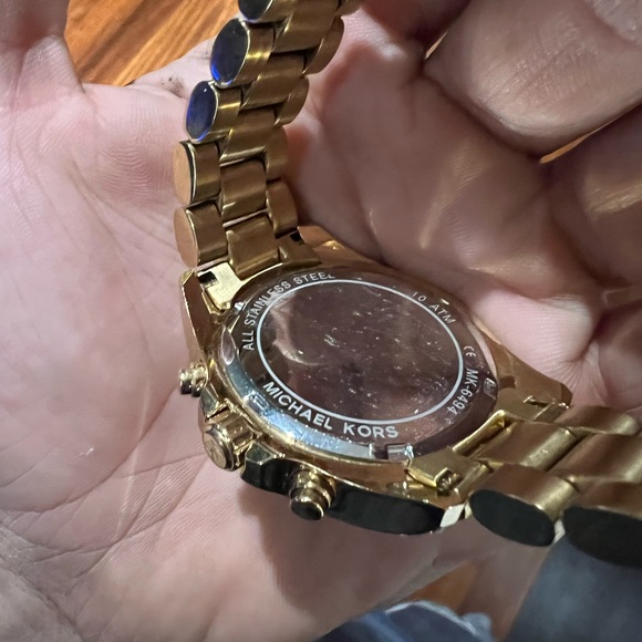 Micheal Kors Diamond Watch - Picture 5 of 7